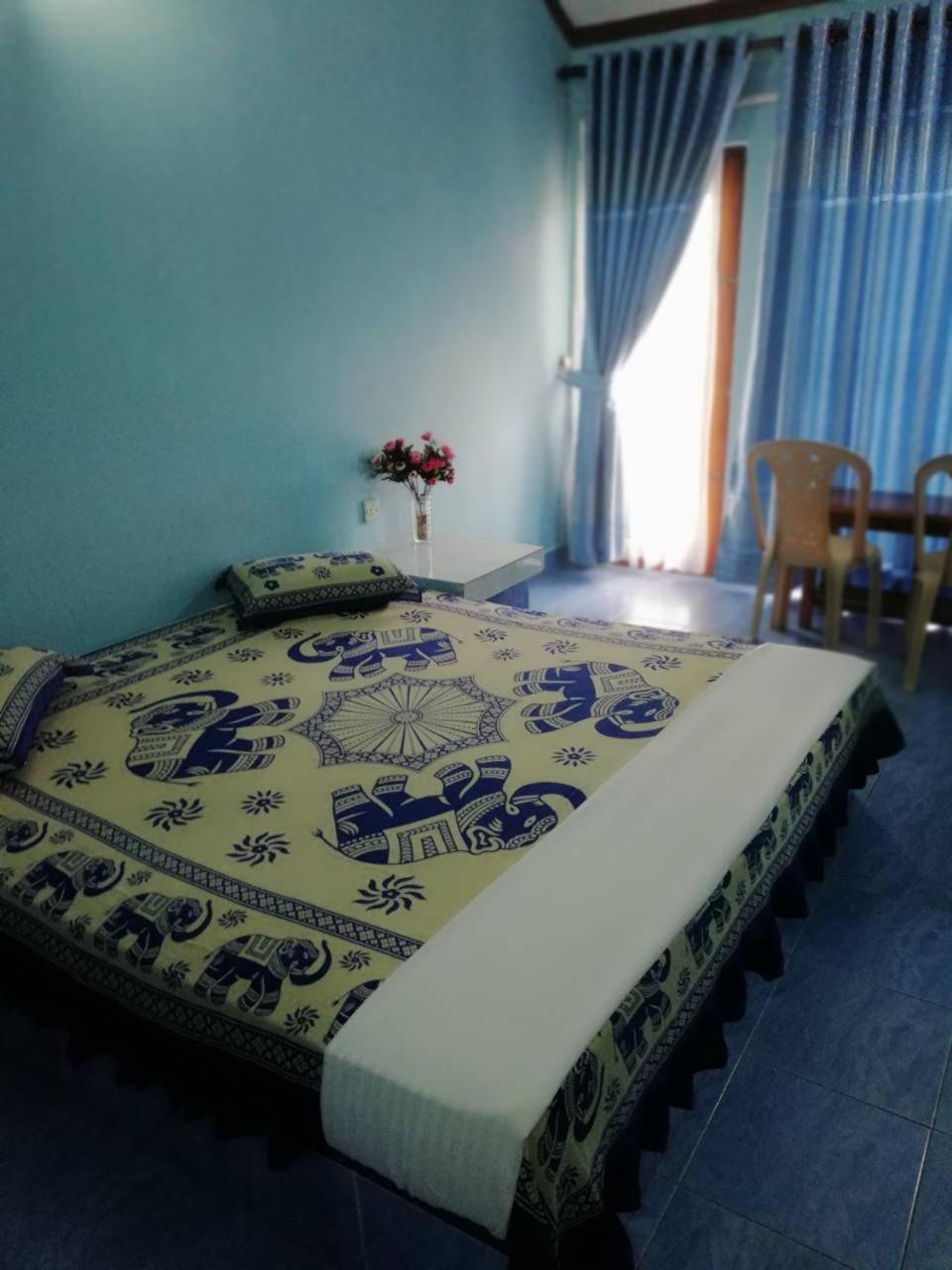 Ninnada Beach Hotel Marawila Exterior photo
